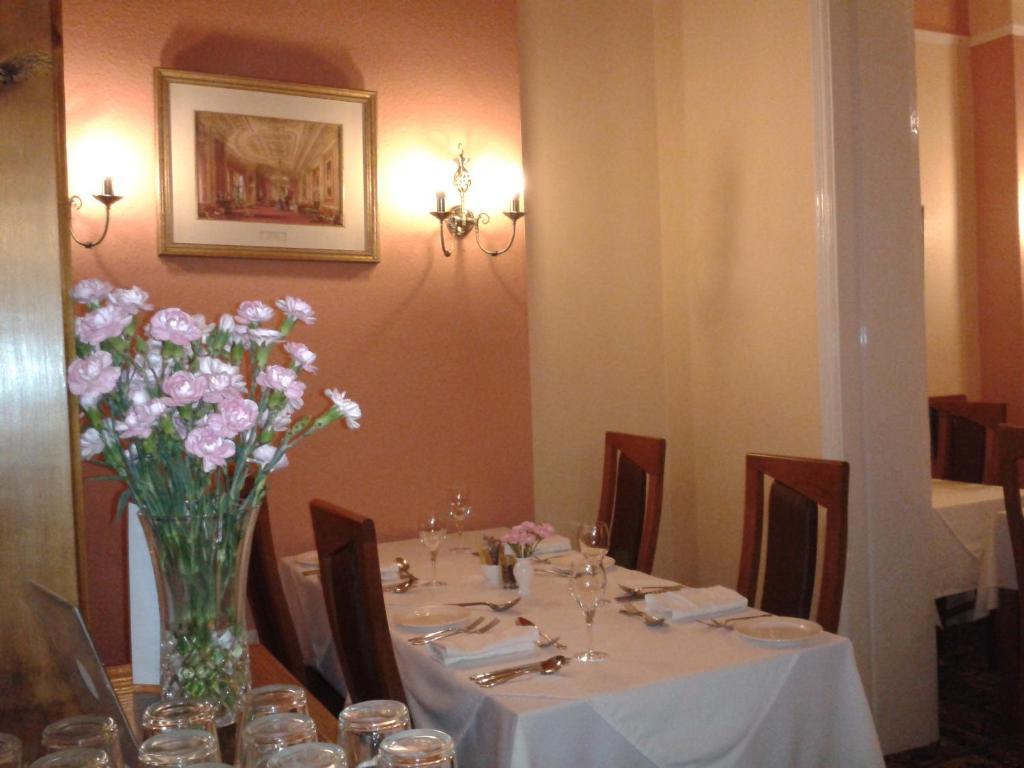 The Burleigh Hotel Hunstanton Bagian luar foto